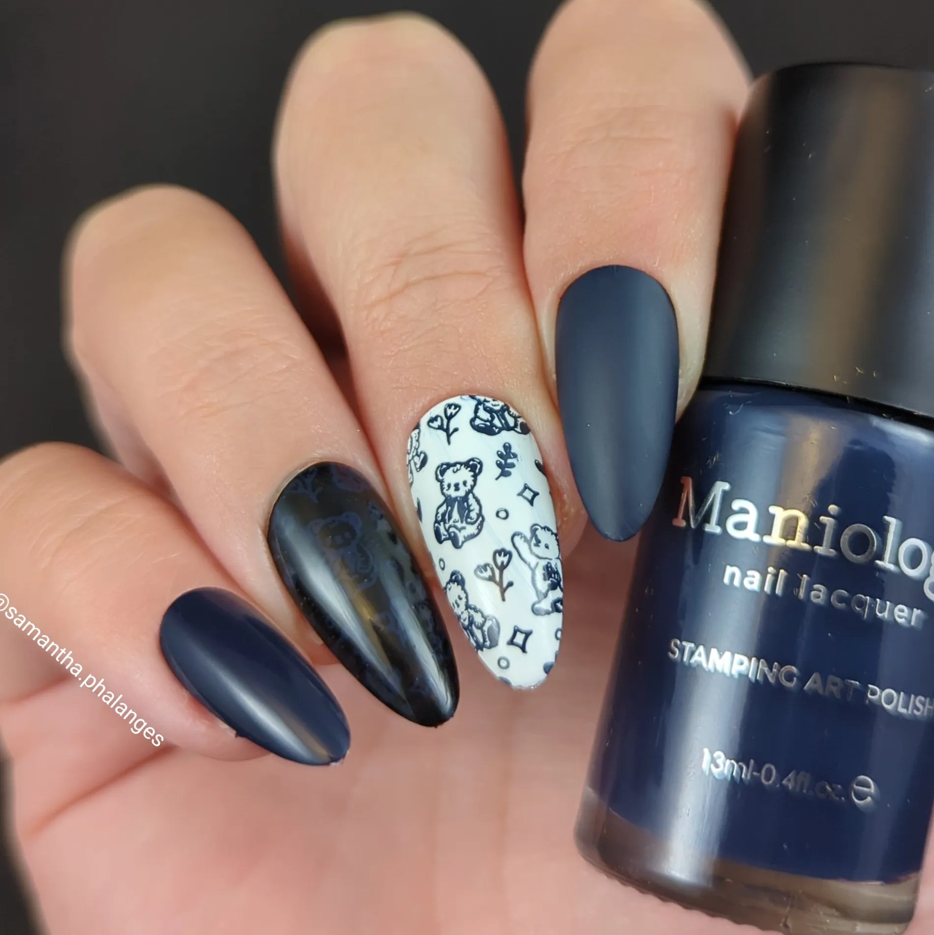 Canterbury (B524) - Cream Navy Blue Stamping Polish