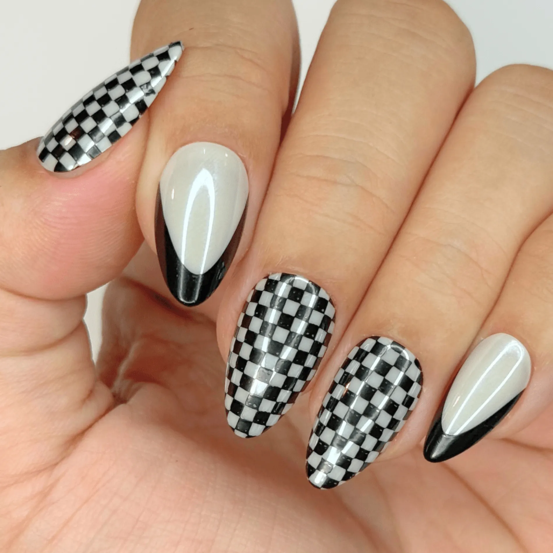 Checkmate (M326) - Nail Stamping Plate
