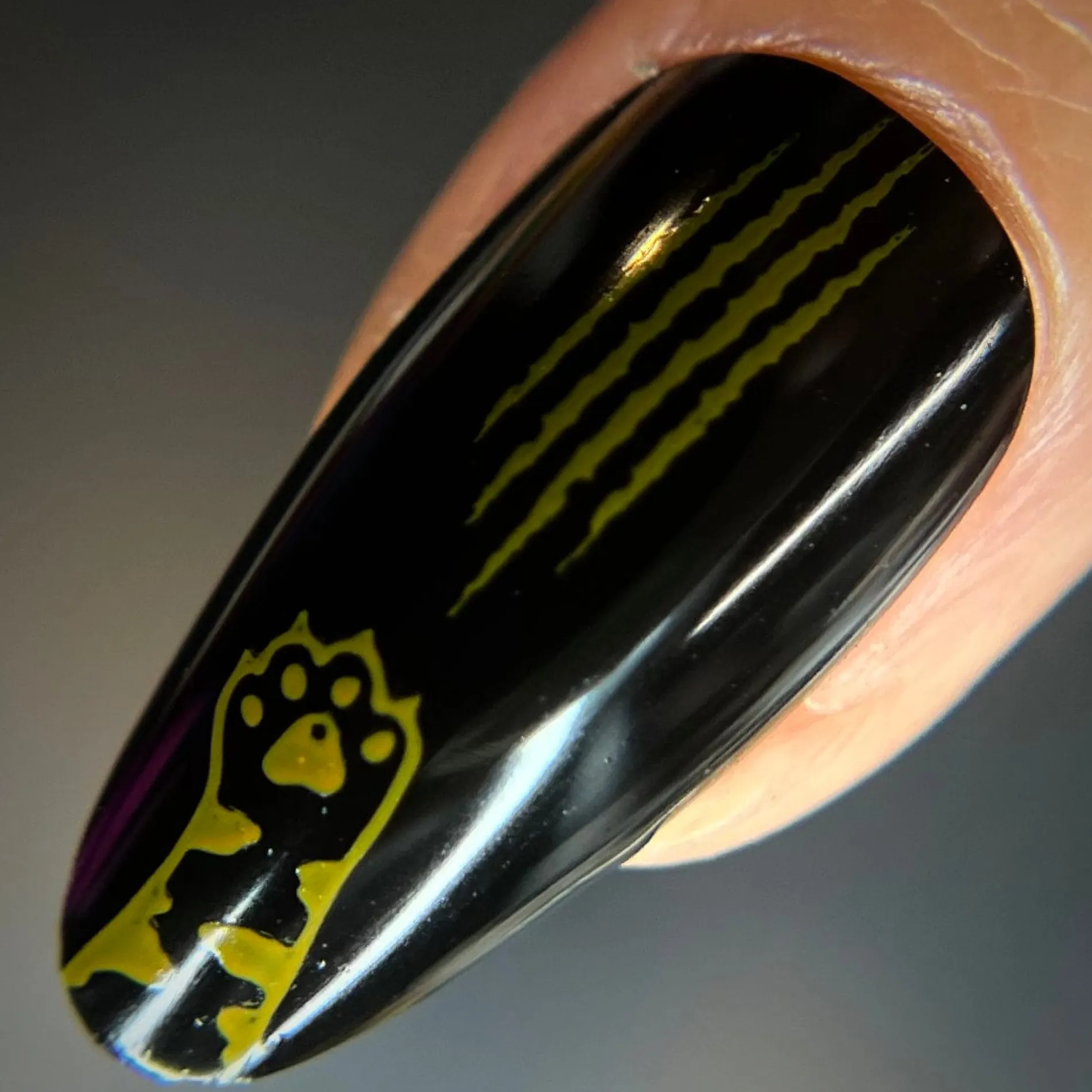 Chonk (B512) - Cream Orange Stamping Polish