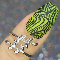 Fashion Forward (M555) - Nail Stamping Plate