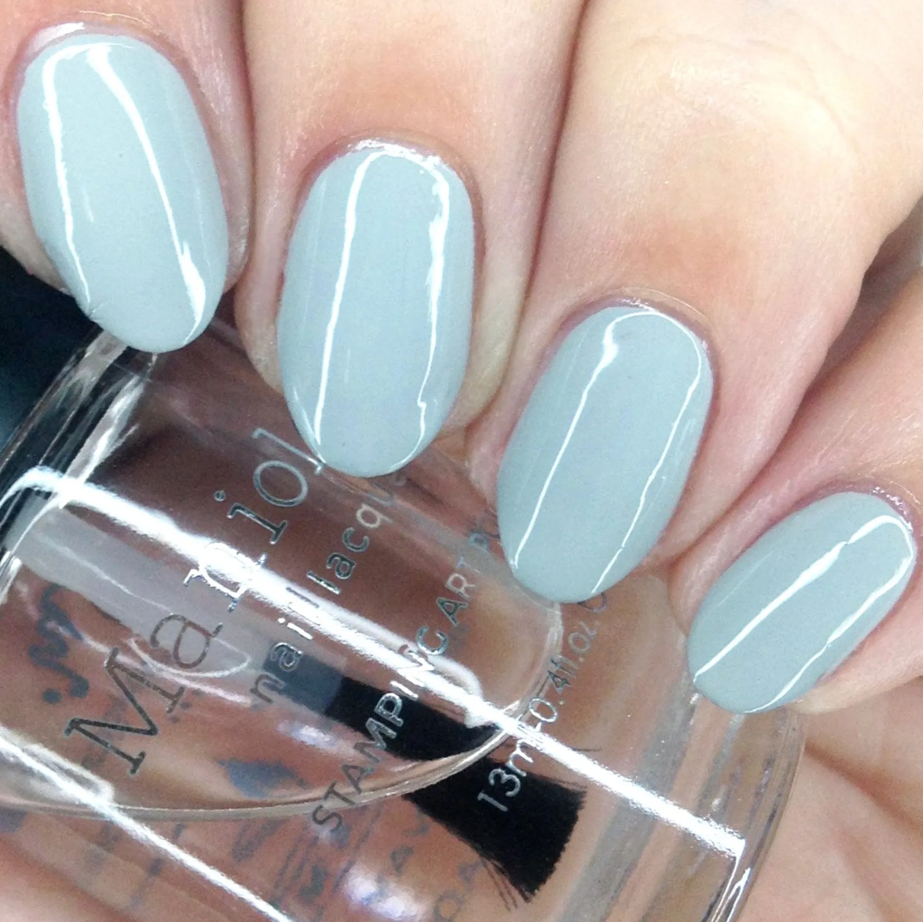 Front Page (B462) - Cream Gray Stamping Polish