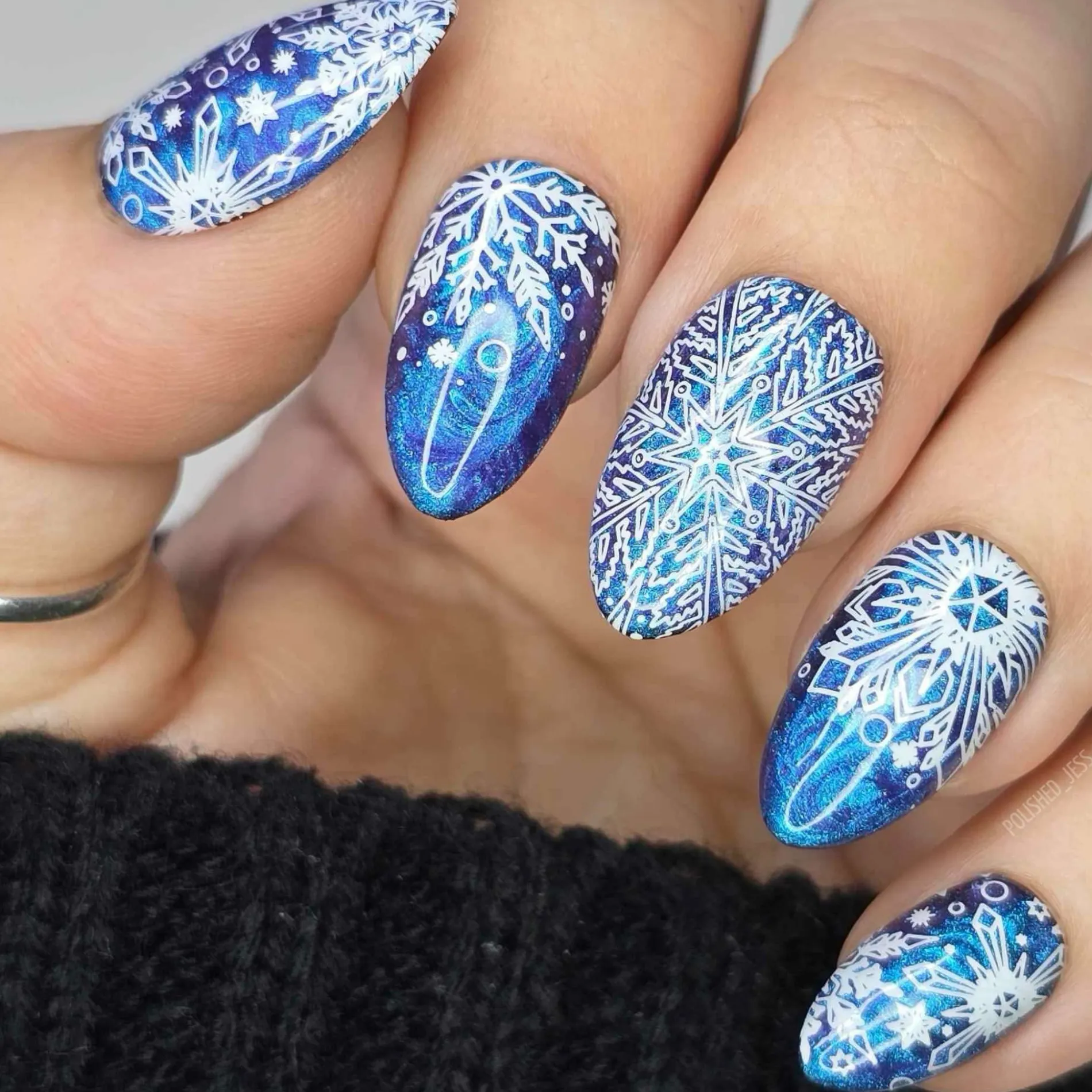 Frosty Snowflakes (M532) - Nail Stamping Plate