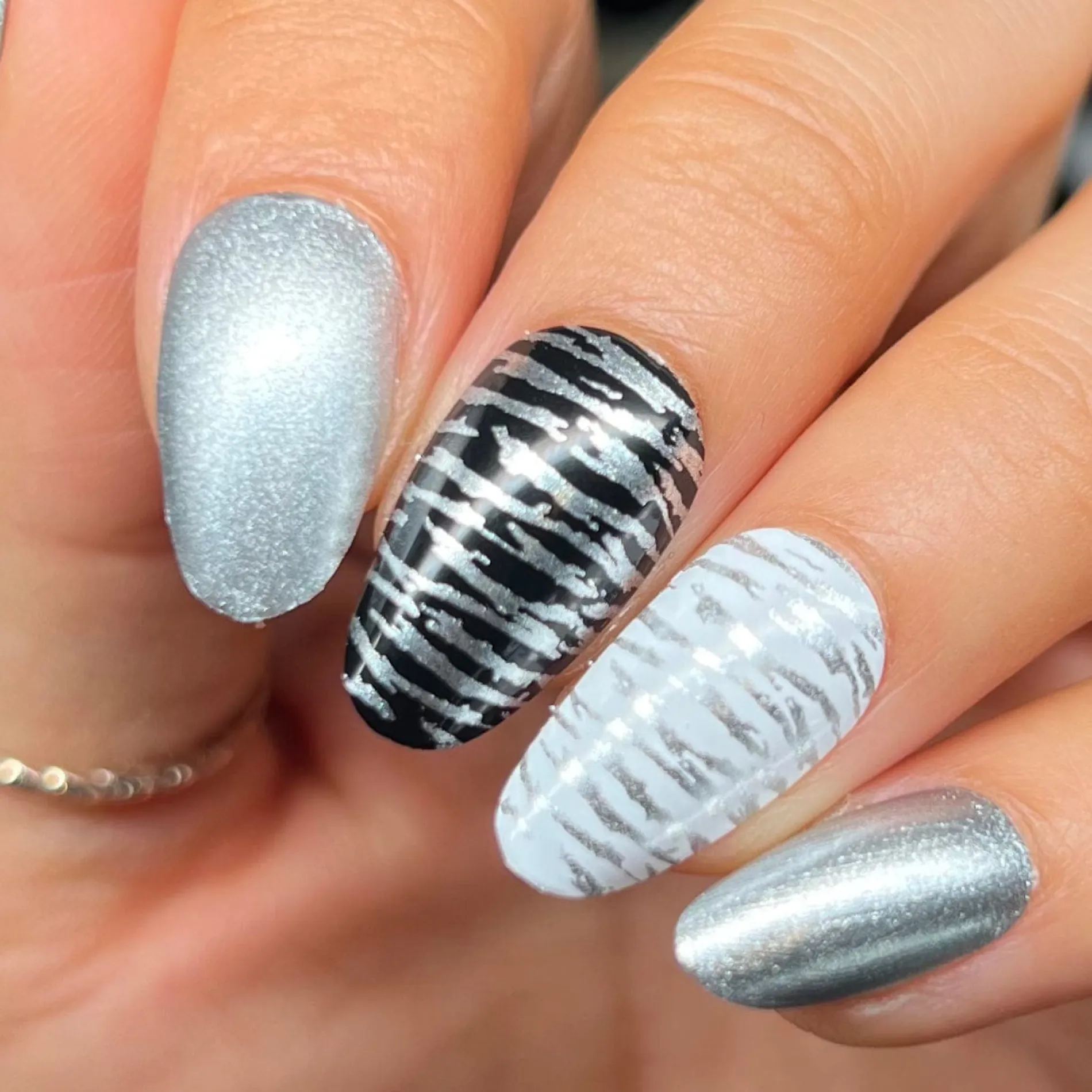 Harvest Hues: Silver Birch (B530) - Silver Metallic Stamping Polish