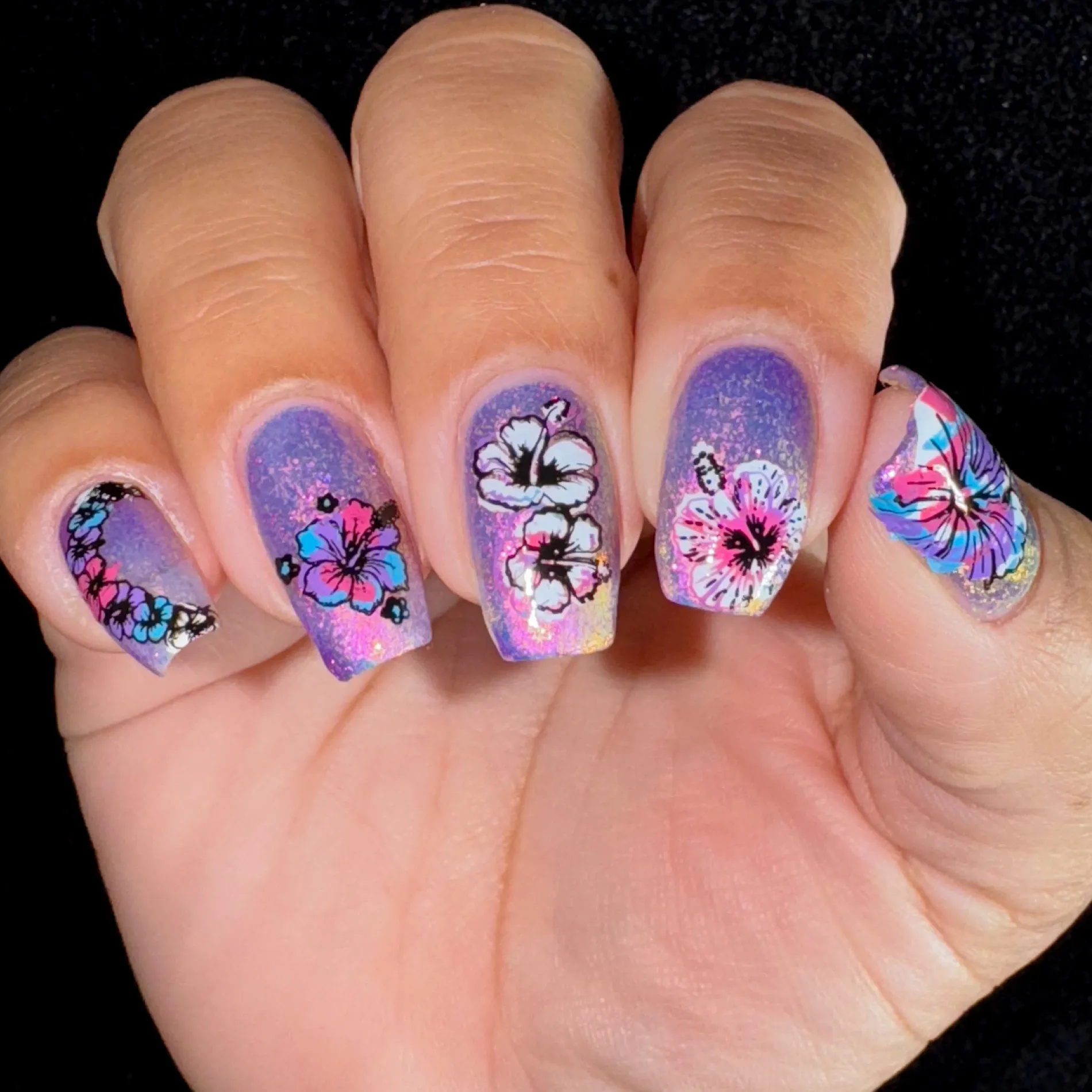 Hibiscus Haven (M611) - Nail Stamping Plate