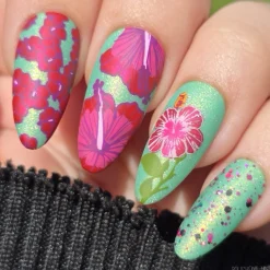 Hibiscus Haven (M611) - Nail Stamping Plate