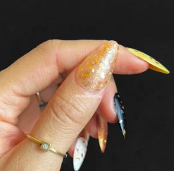 Honeypot (P138) - Clear with Copper Gold Flakies Nail Polish