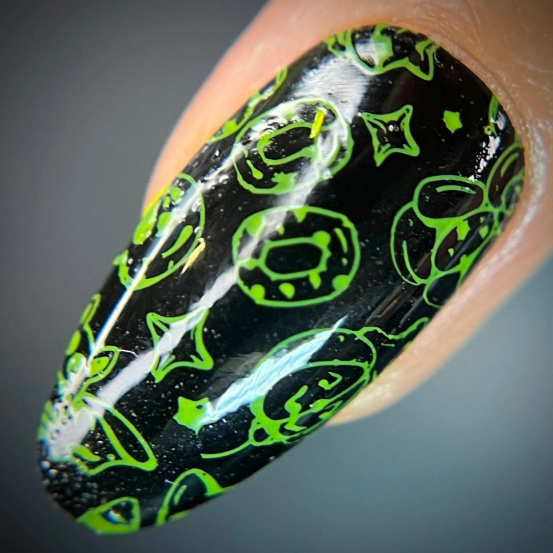 Illusionist: Trickster (B487) - Green Cream Stamping Polish