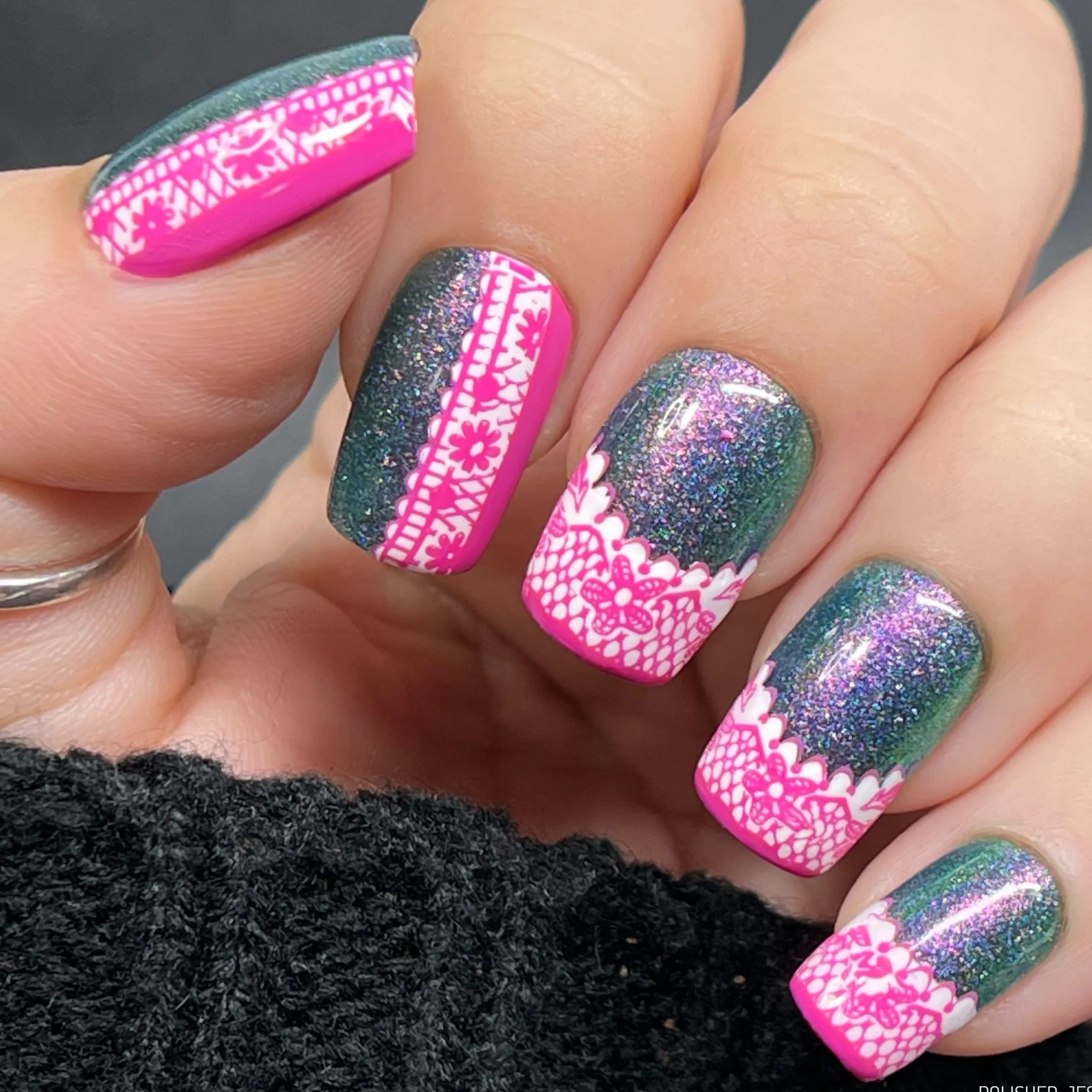 Lacey French (M477) - Nail Stamping Plate