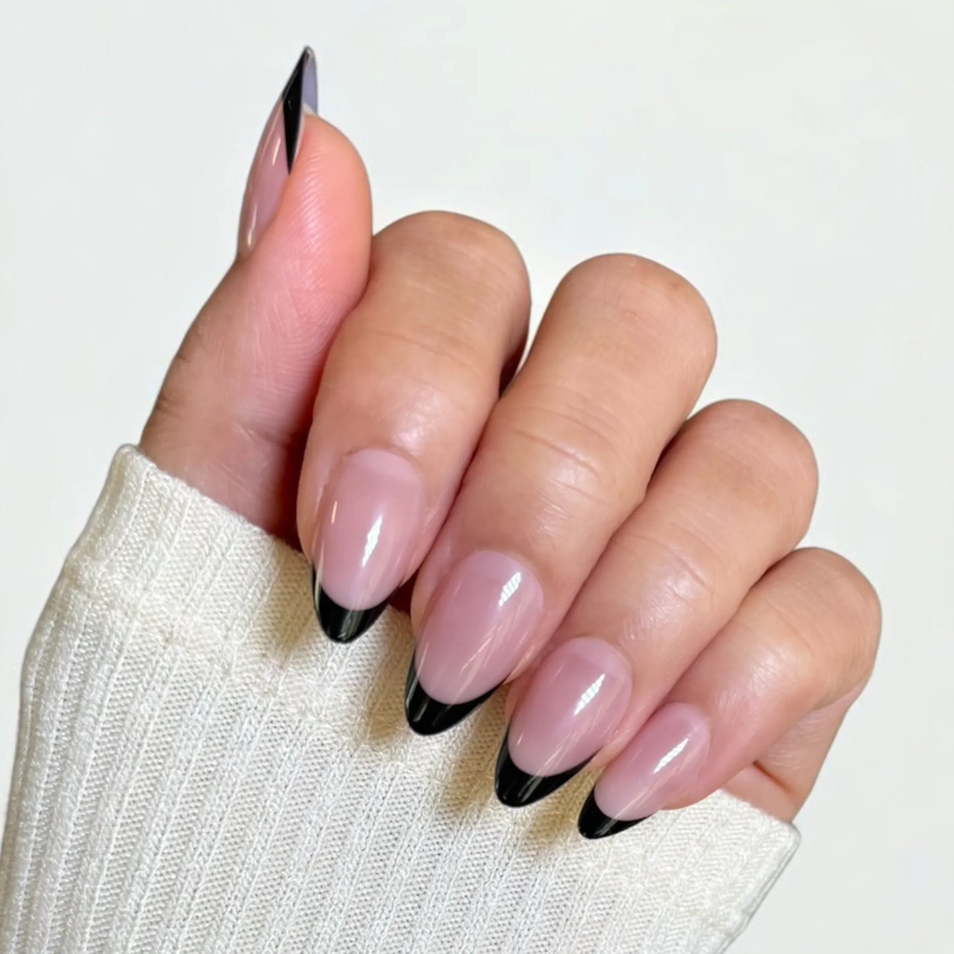 Luxe Press On Nails - Short Almond