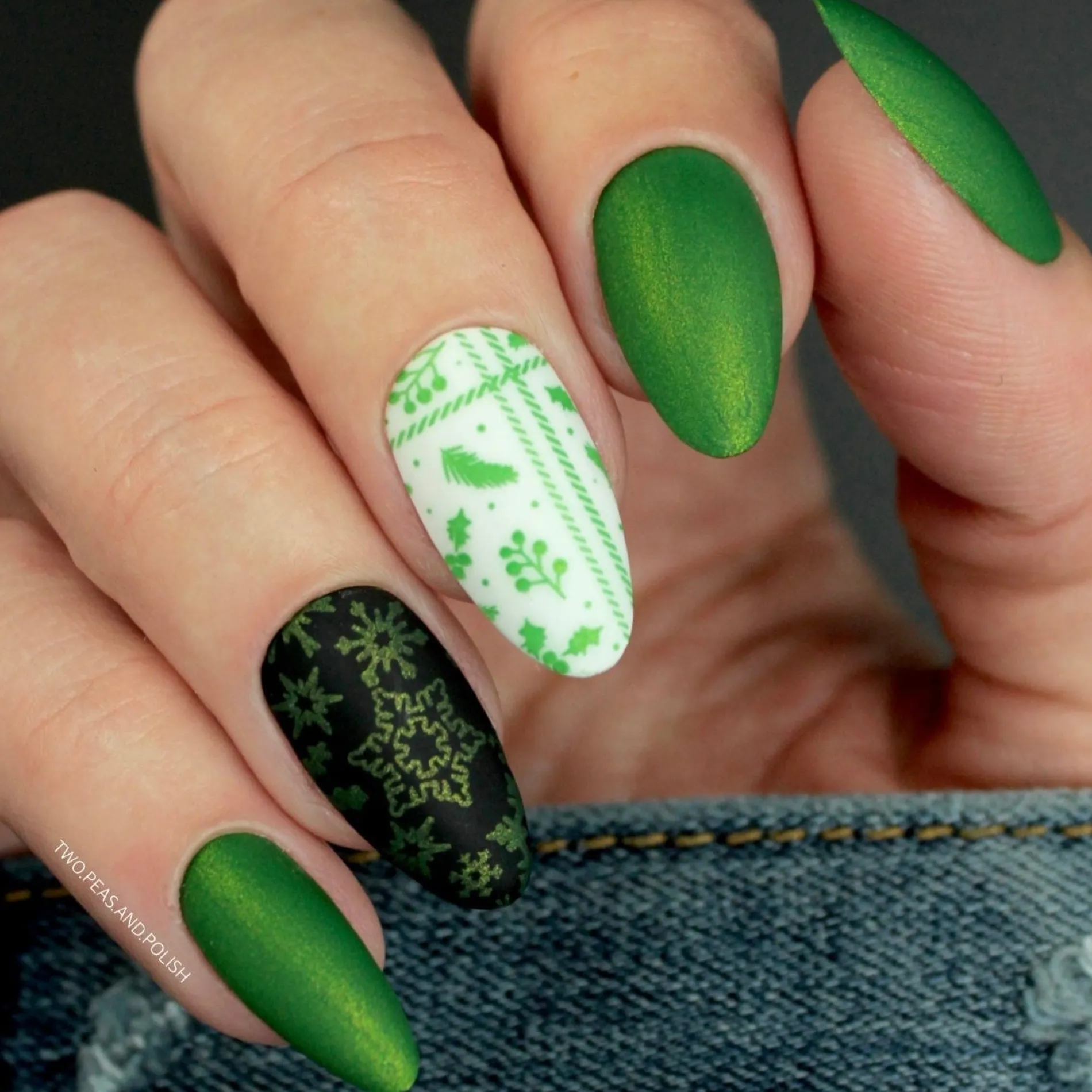 Parade: Grinchmas (B460) - Green Duochrome Stamping Polish