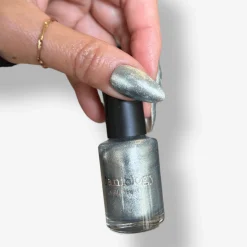 Pearl & Anchor (P184) - Cateye Magnetic Silver Nail Polish