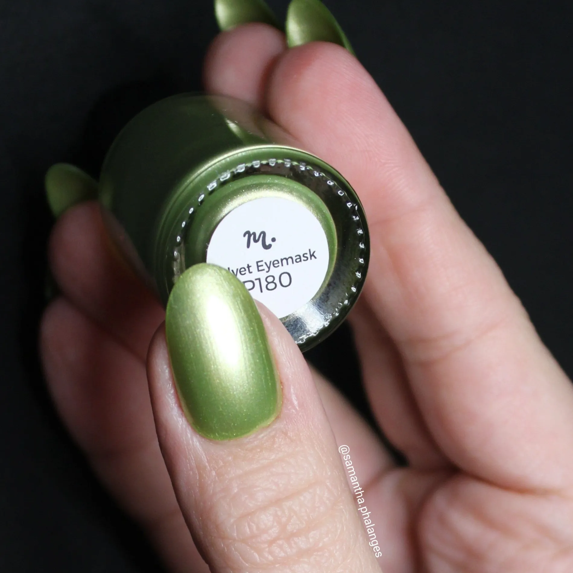 Satin Slumber: Velvet Eyemask (P180) - Green Smooth Metallic Nail Polish