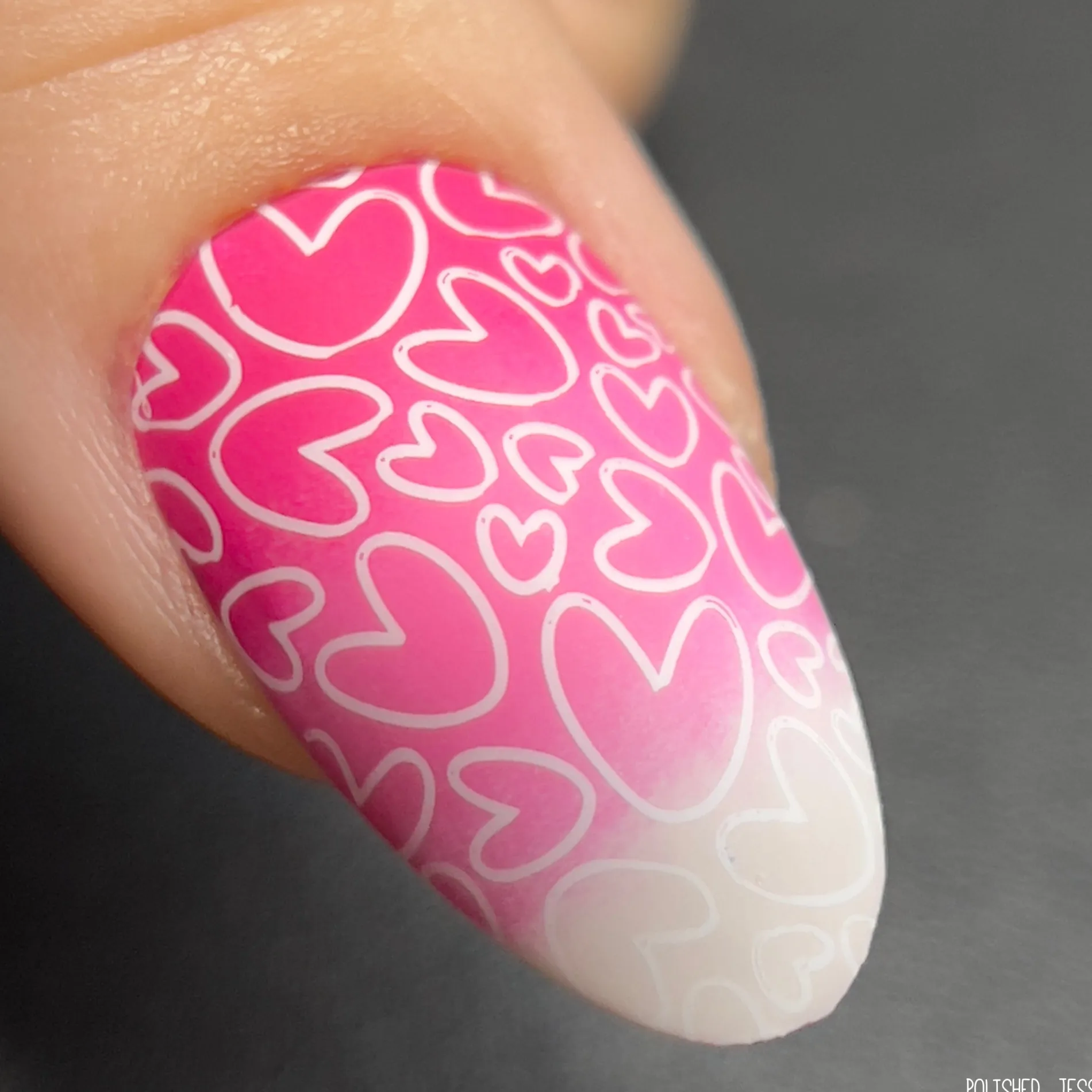 Shape Nouveau: Happy Hearts (M482) - Nail Stamping Plate