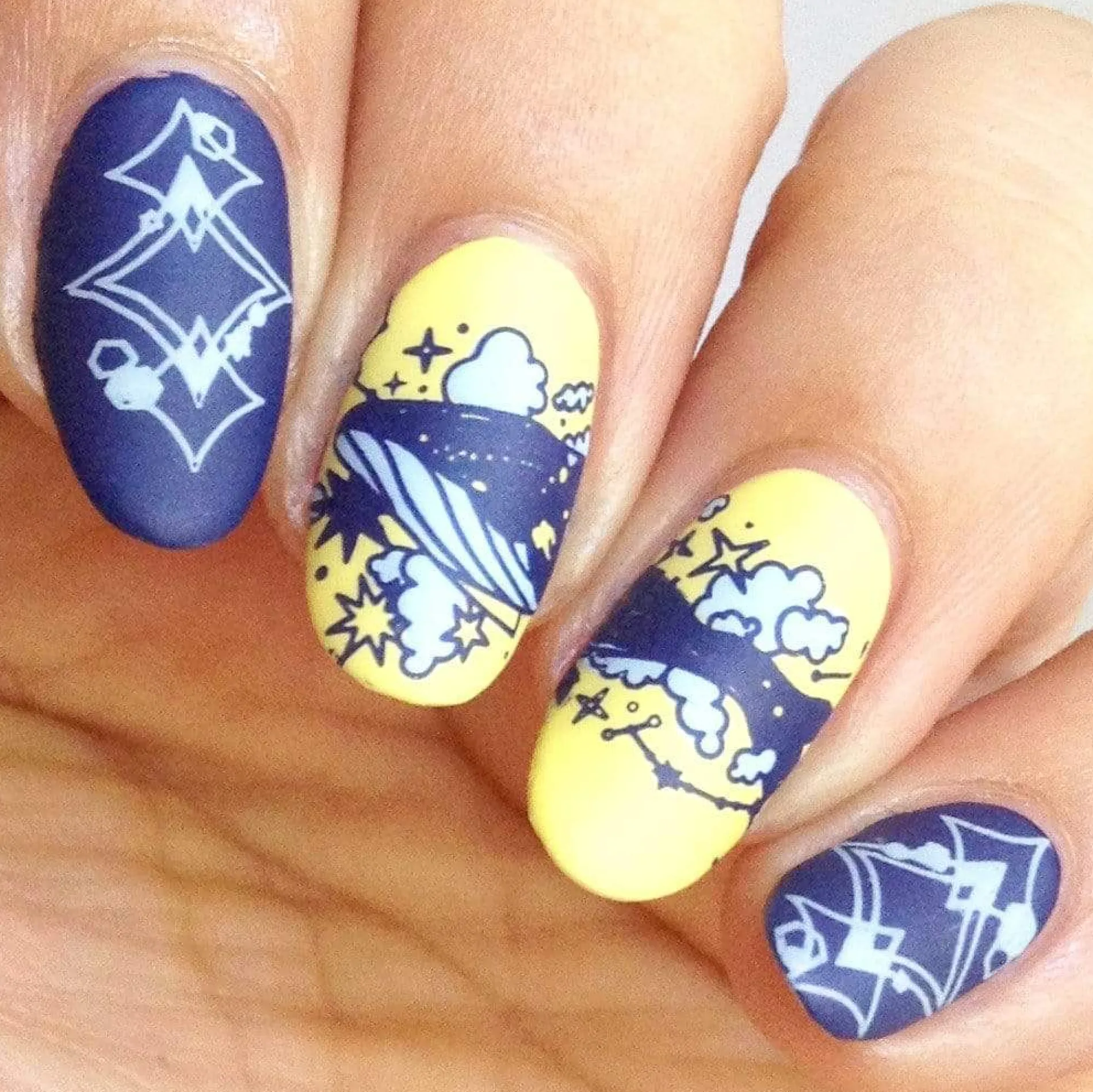 Shibori (B265) - Navy Blue Cream Stamping Polish