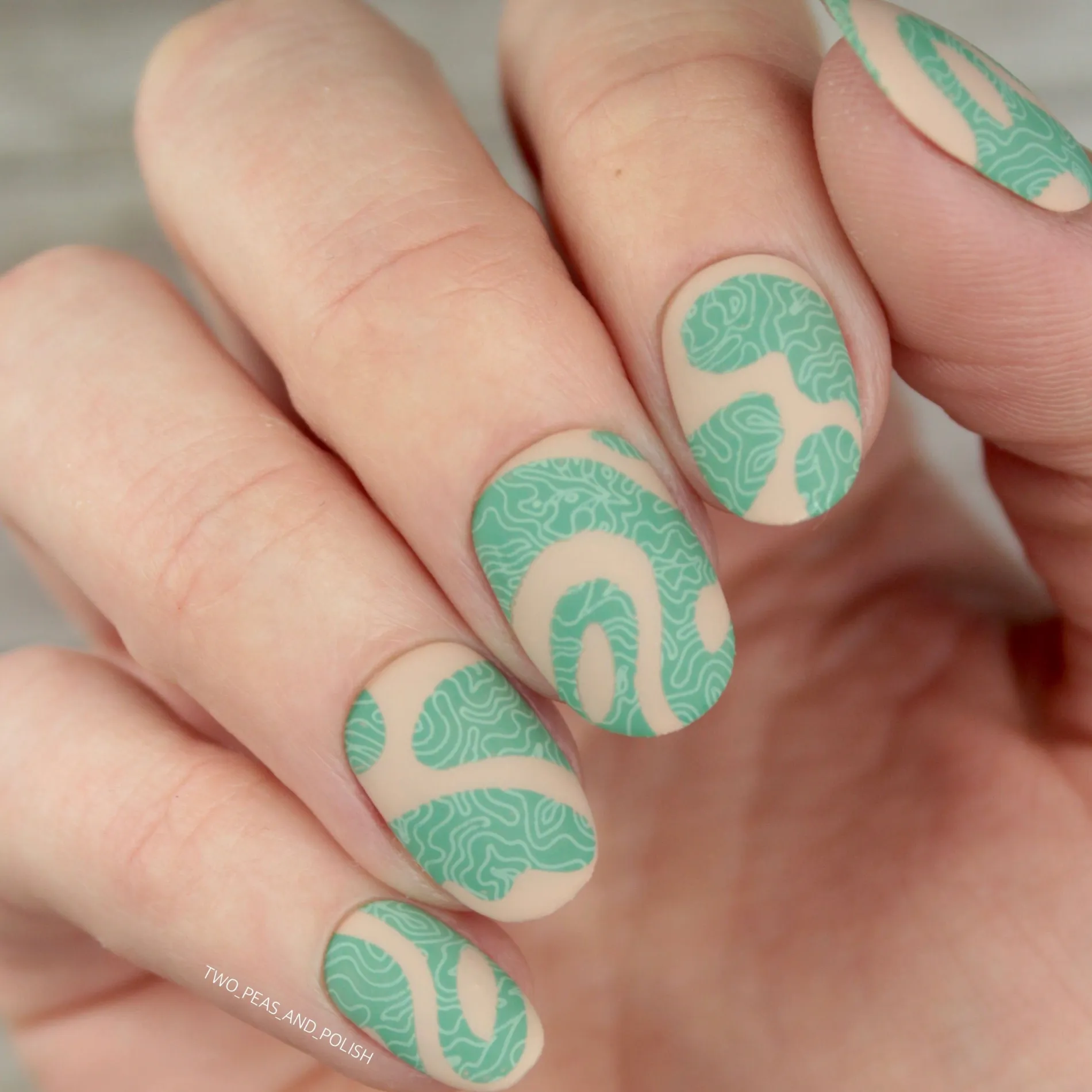 Special FX: Making Waves Nail Stamping Starter Kit