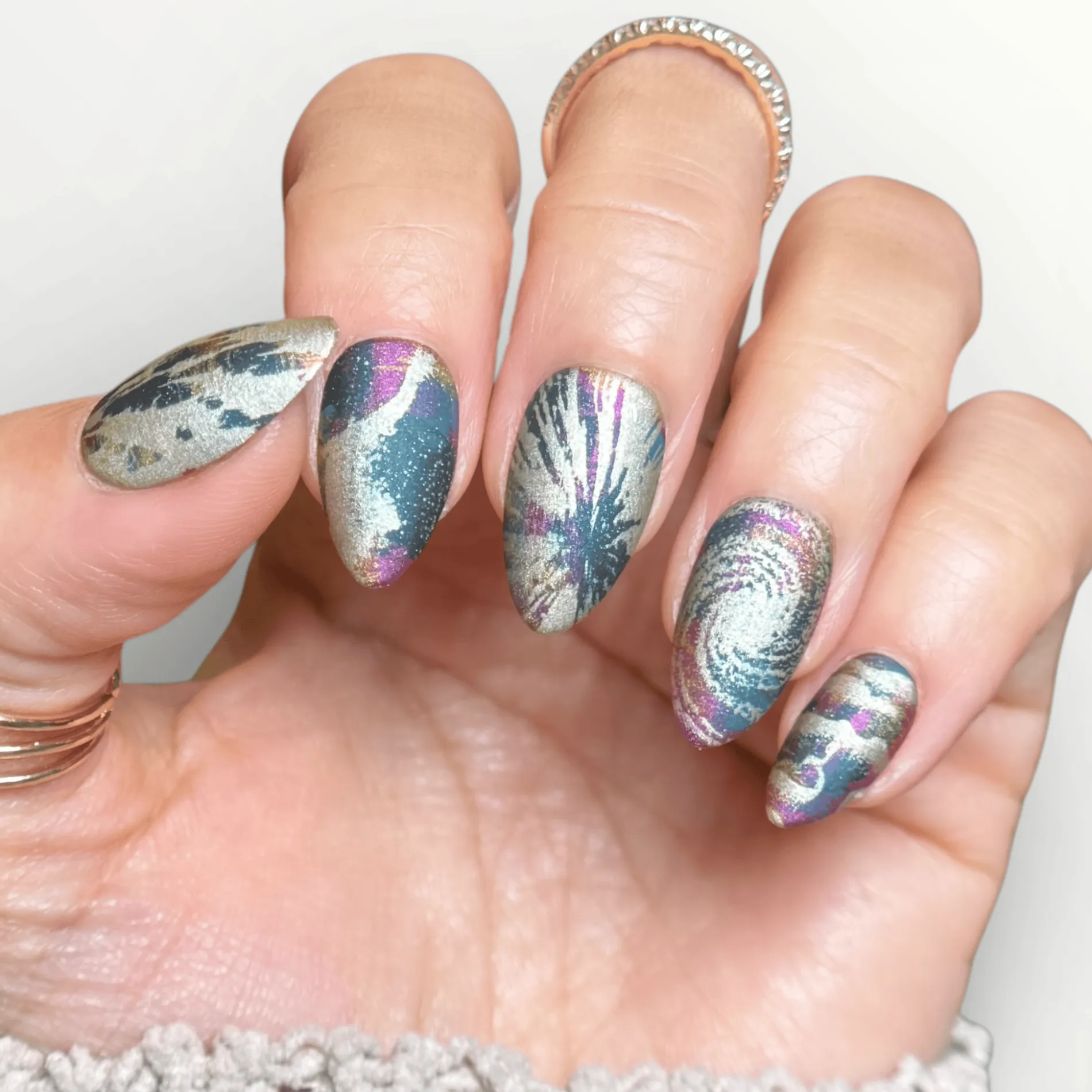 Stardust (B580) - Silvery Gold Metallic Stamping Polish