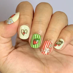 Strawberry Fields (MS-125) - Nail Art Sticker