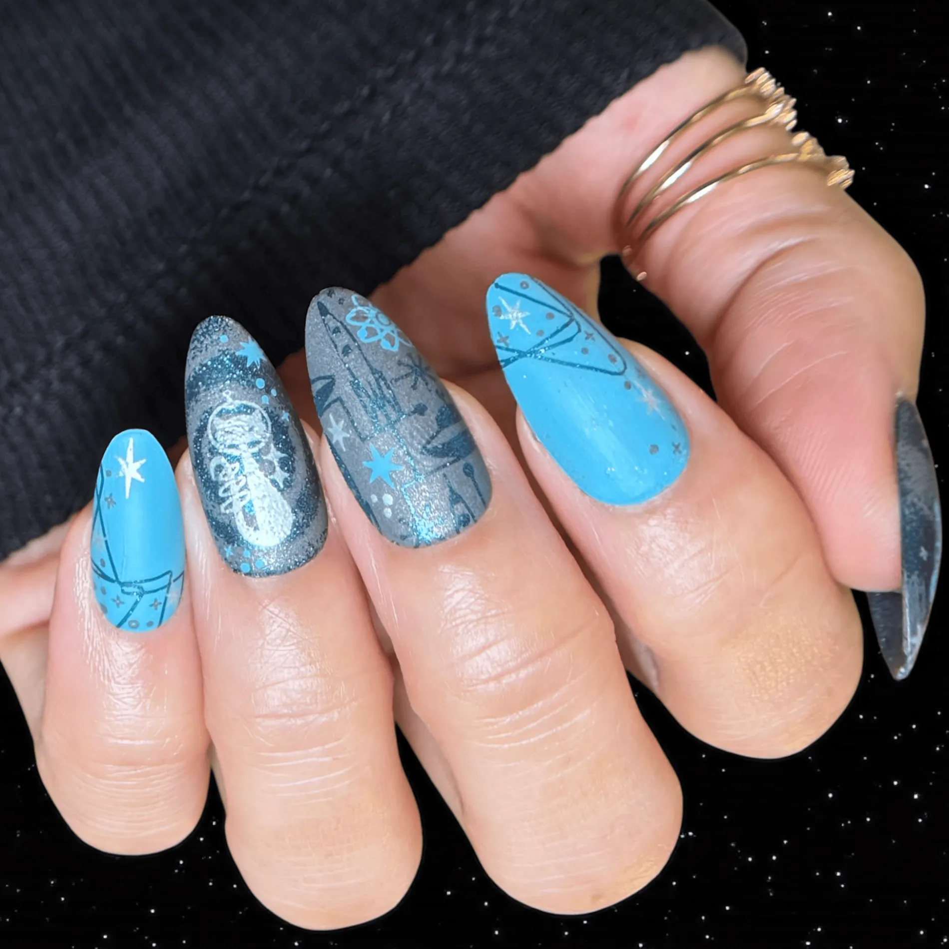 UFO (B573) - Dark Gray with Silver Glitter Stamping Polish