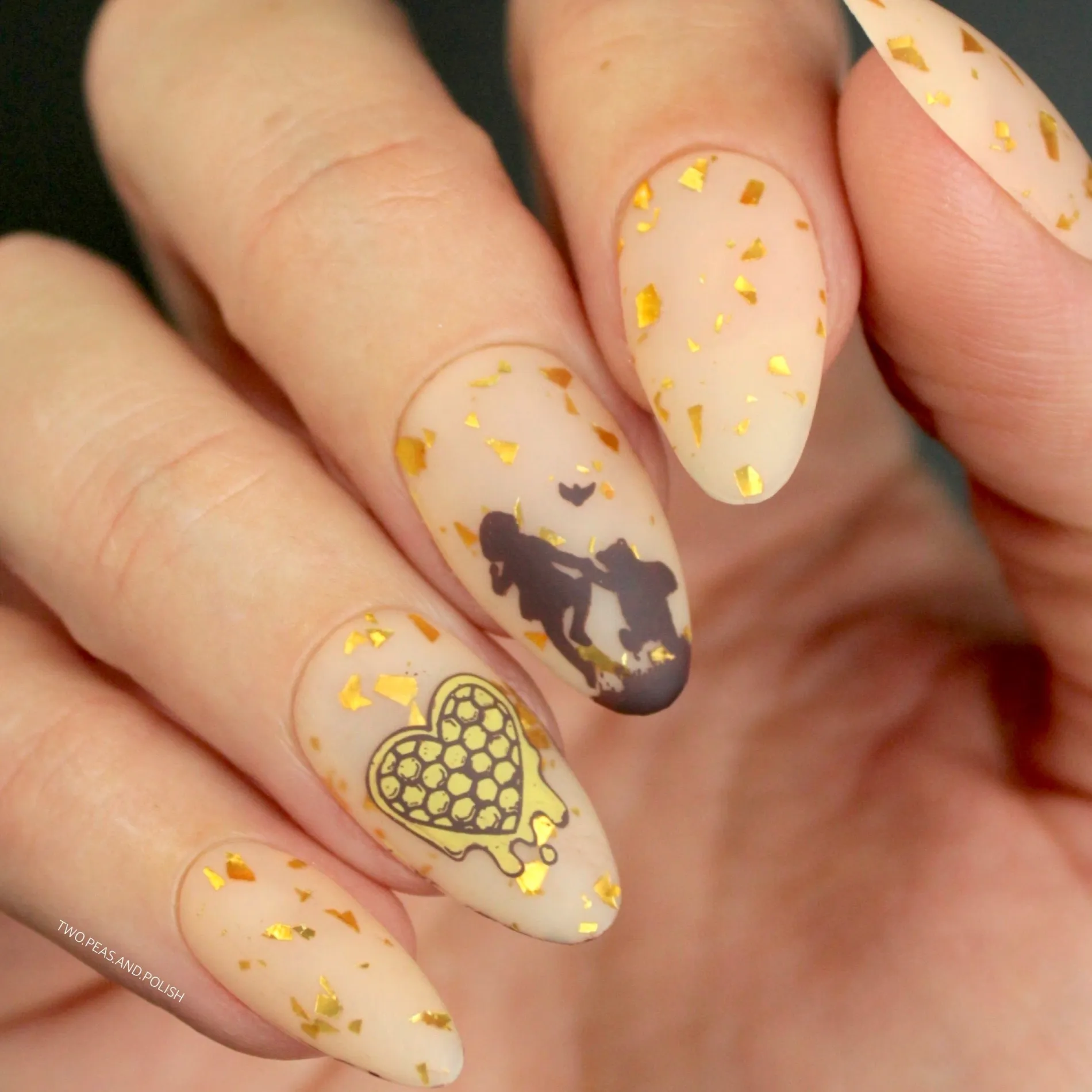 Winnie (B448) - Cream Yellow Stamping Polish