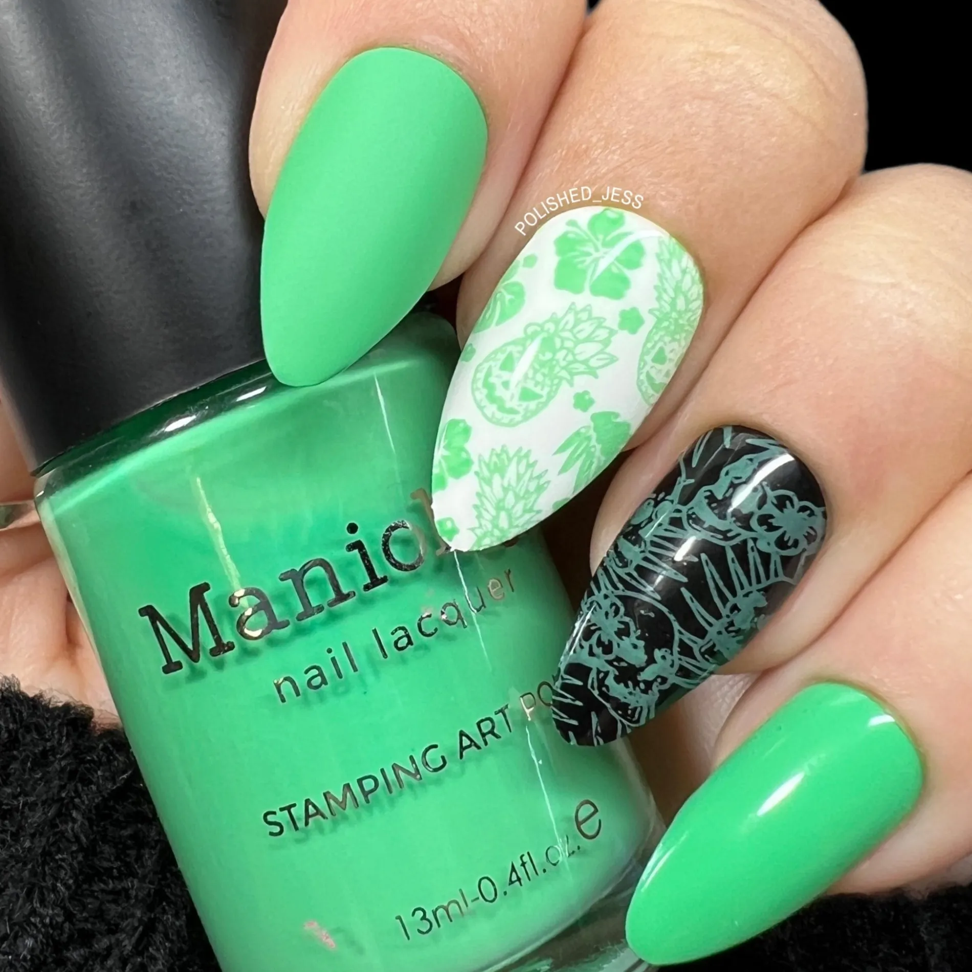 Zombie Hut (B485) - Cream Light Green Stamping Polish